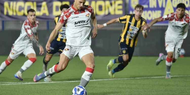 Modena-mercato-in-fermento-De-Luca-e-Laidani